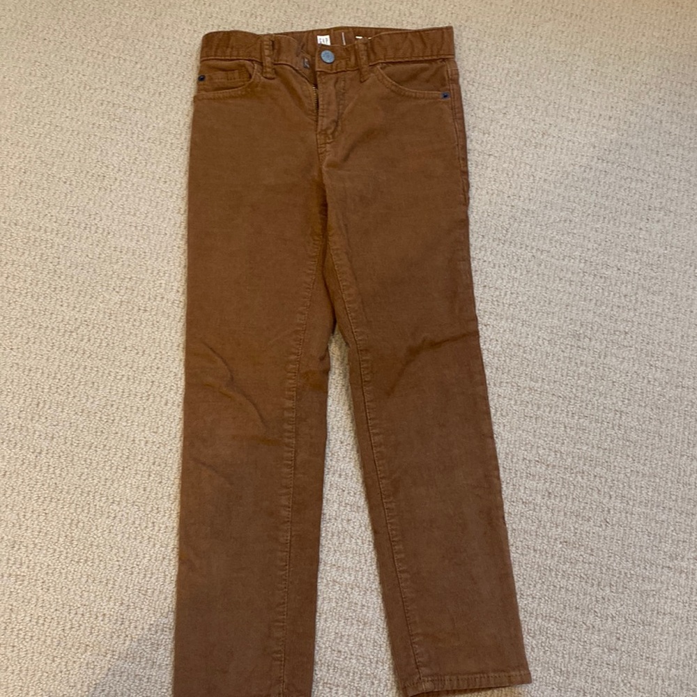 Gap boys brown corduroy pants. Excellent condition size 7 slim